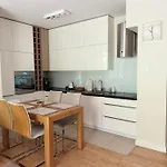 Golden Tulip, Parking * 미엥지즈드로예